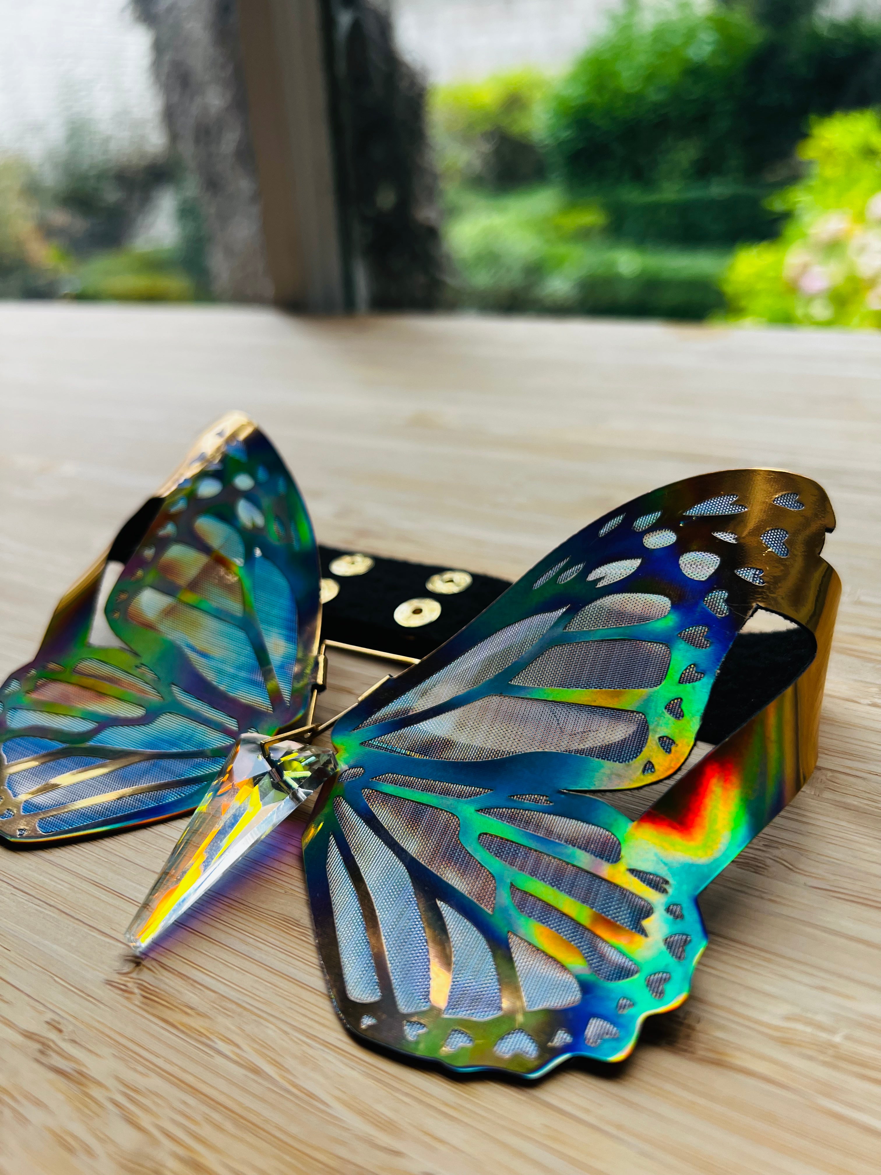 METAMORPH BUTTERFLY CHOKER - Holographic Gold / Silver